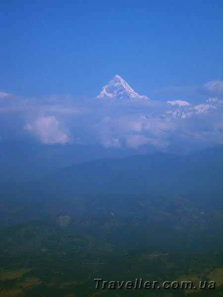 В небе Непала. Вид на священную гору. Восхождения запрещены