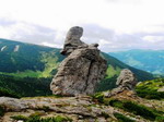 С вершины г.Вухатый Камень открываются живописные виды на многие хребты Карпат