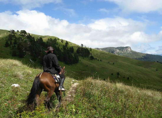 На Кавказе, в Адыгее, во время конного тура.