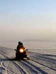 Туры на снегоходах в Карелии: по ледовому простору замерзшего озера