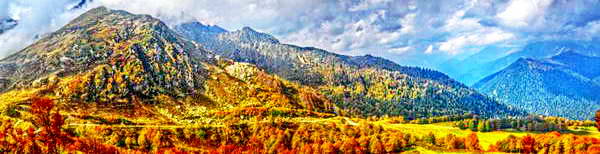 Панорама гор Кавказа в Абхазии, района данного пешего похода.