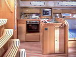 Одесса, яхта Бавария-38. Кухня на яхте.