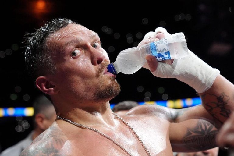 Олександр Усик