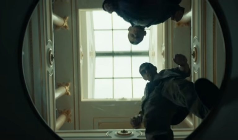 Кадр з серіалу