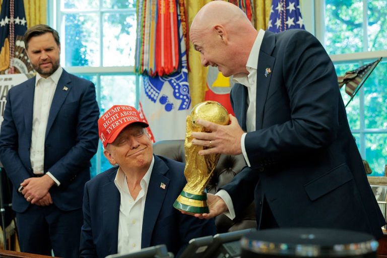 Дональд Трамп та Джованні Інфантіно