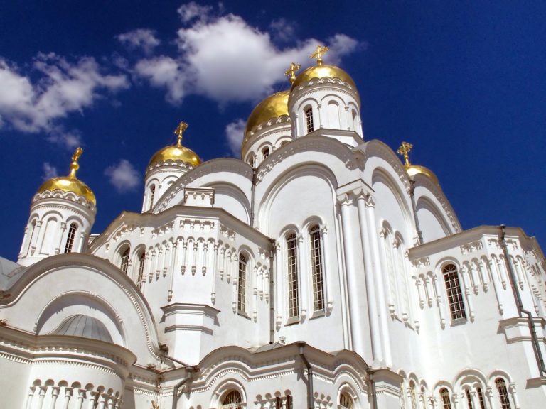 Церковне свято 2 червня: прикмети, заборони та знак удачі для дому Церква