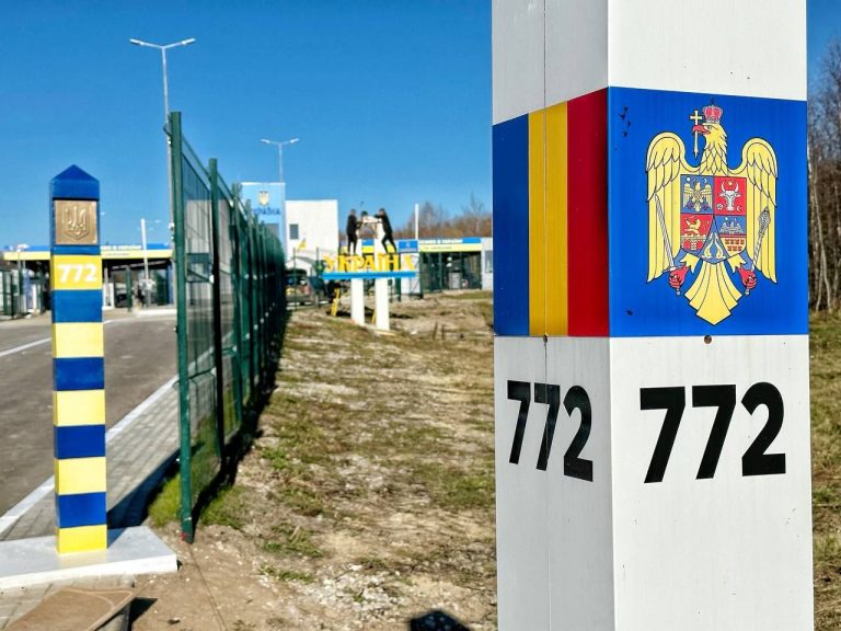 Україна відкрила додатковий маршрут для автобусів: перетин кордону прискорять Румунський кордон